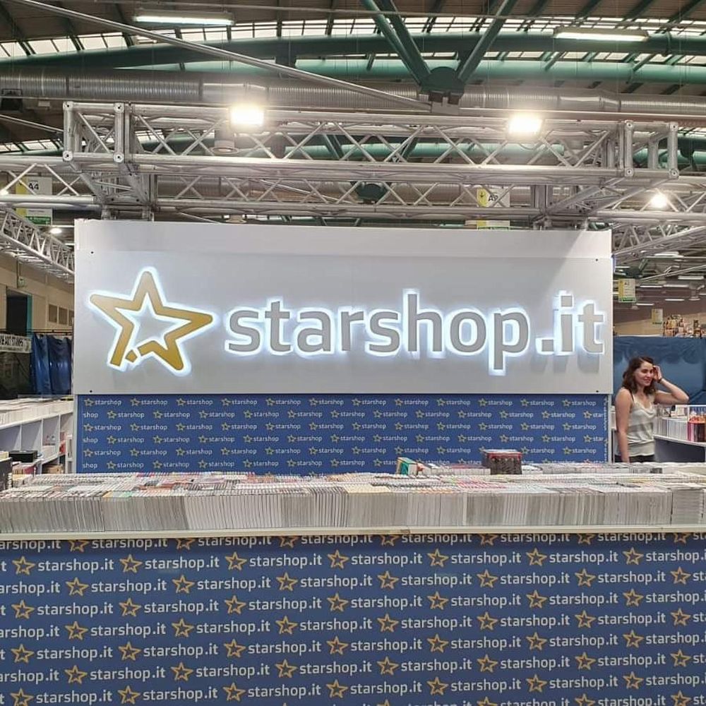 star shop mondadori.jpg